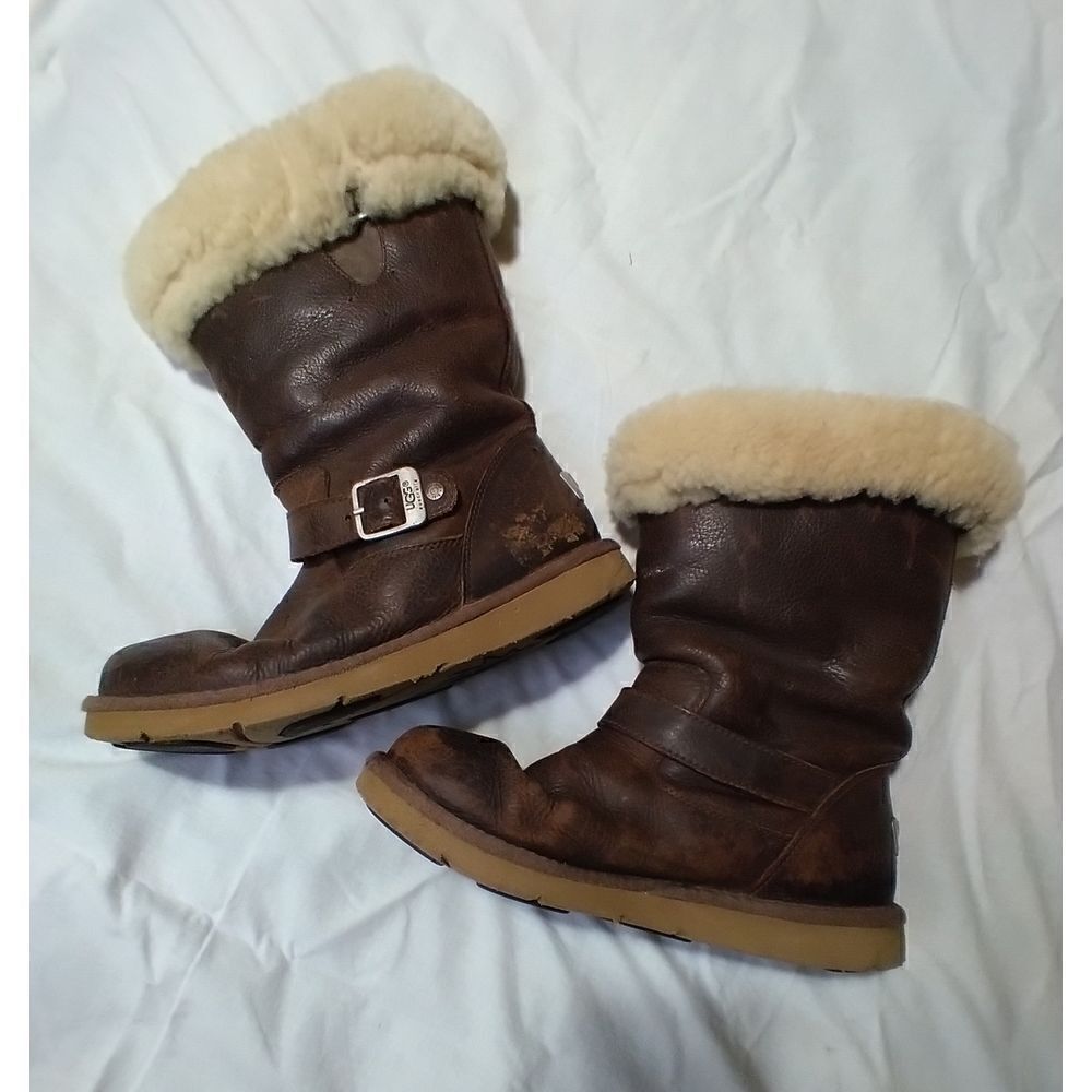 RARE LEATHER UGG BOOTS Australian KENSINGTON SHEARLING STRAPS AND BUCKLE SIZE 9